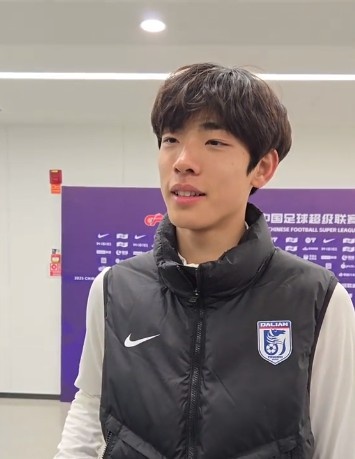 國青歸來上演中超首秀，朱鵬宇：感覺很好，場上大哥們很支持我