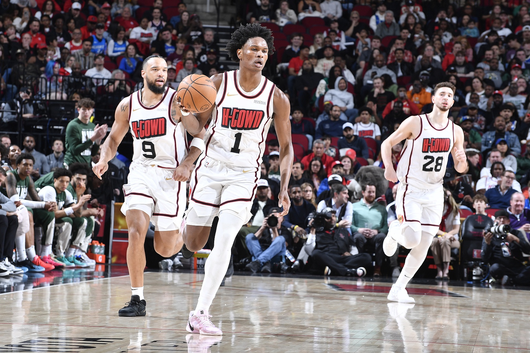 狄龍：對很多人來說 選阿門進(jìn)最佳防守陣容的決定很容易做出